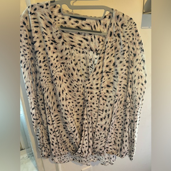 Tart Blouse - Picture 1 of 4